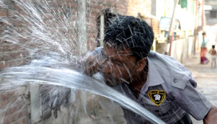 দাবদাহে পুড়ছে চুয়াডাঙ্গা, মৌসুমের সর্বোচ্চ তাপমাত্রা